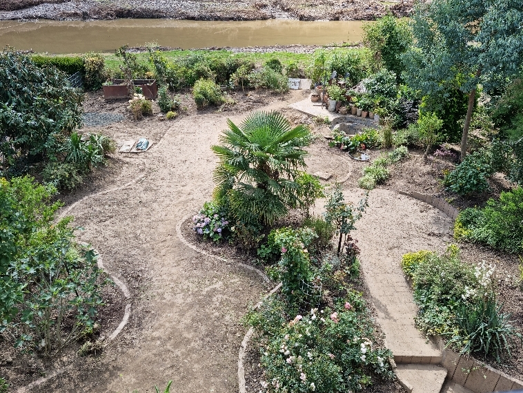 Bild 1 Gartenanlage 